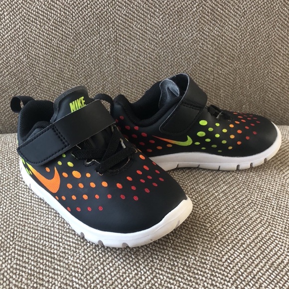 Infant Nike Multicolor Black Runner Sneaker. Machine Washable. Size 6C. EUC. - Picture 2 of 10